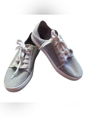 Olukai Women's Pehuea Li Sneaker Sz 8